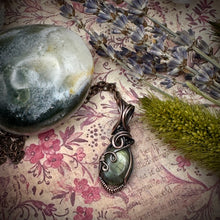 Labradorite in copper