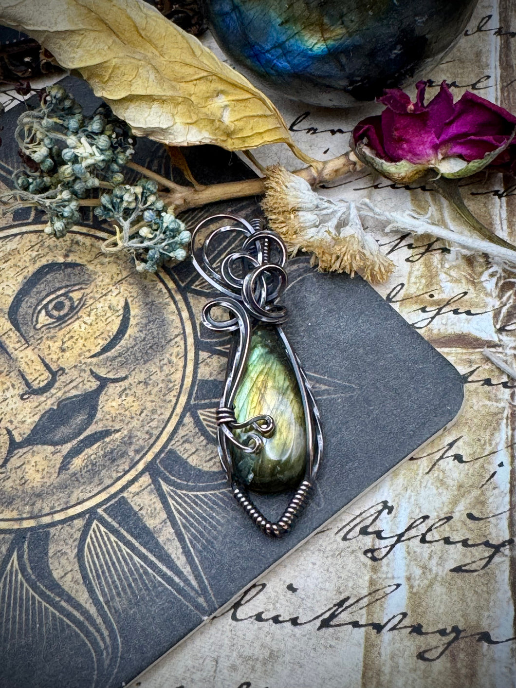 Labradorite in Copper
