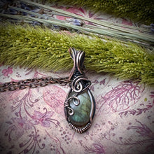 Labradorite in copper
