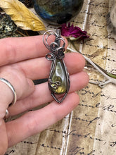 Labradorite in Copper